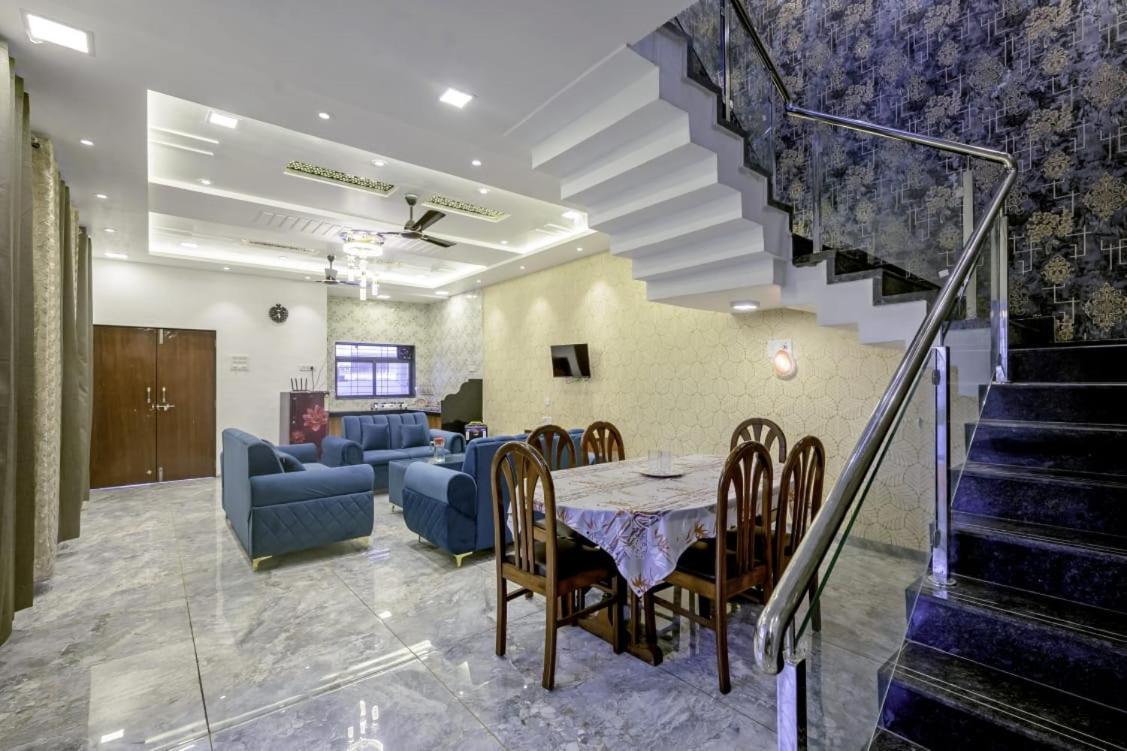 Fun Square Villa Lonavala Exterior photo
